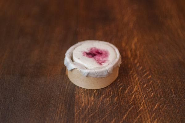 Geitenkaasje met blauwe bes